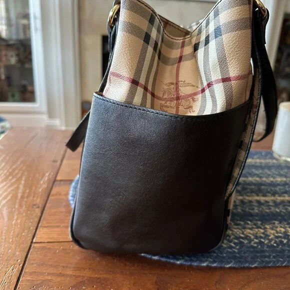 Burberry Canterbury Haymarket medium Tote Bag Black, Brown and Beige